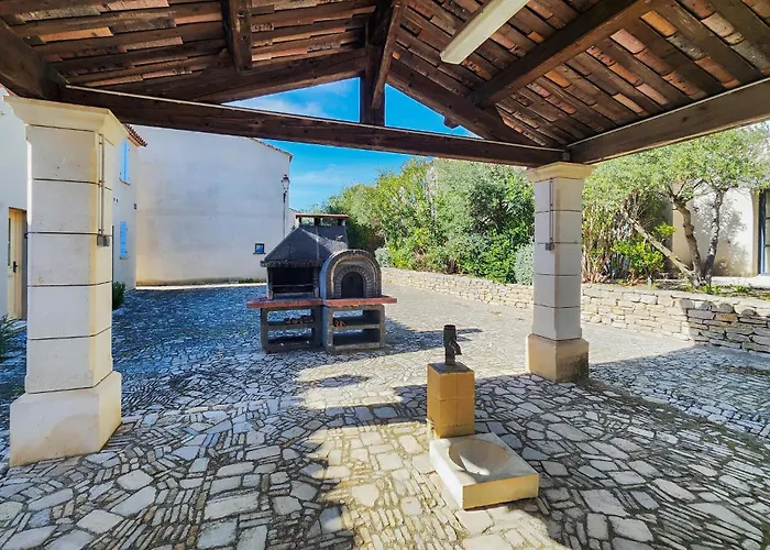 In Saint-laurent-de-la-ca Дом отдыха Saint-Laurent-de-la-Cabrerisse